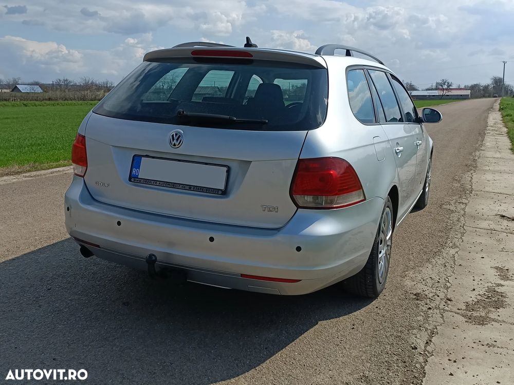 Volkswagen Golf 1.6 TDI DPF Comfortline - 6