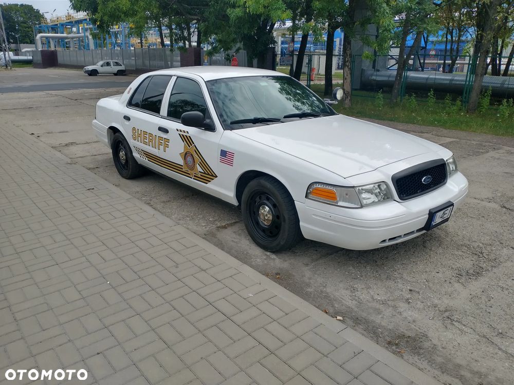 Ford Crown - 19