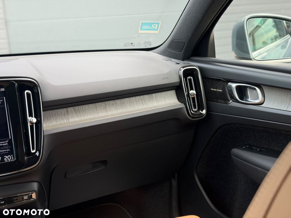 Volvo XC 40 T5 AWD Geartronic Inscription - 33