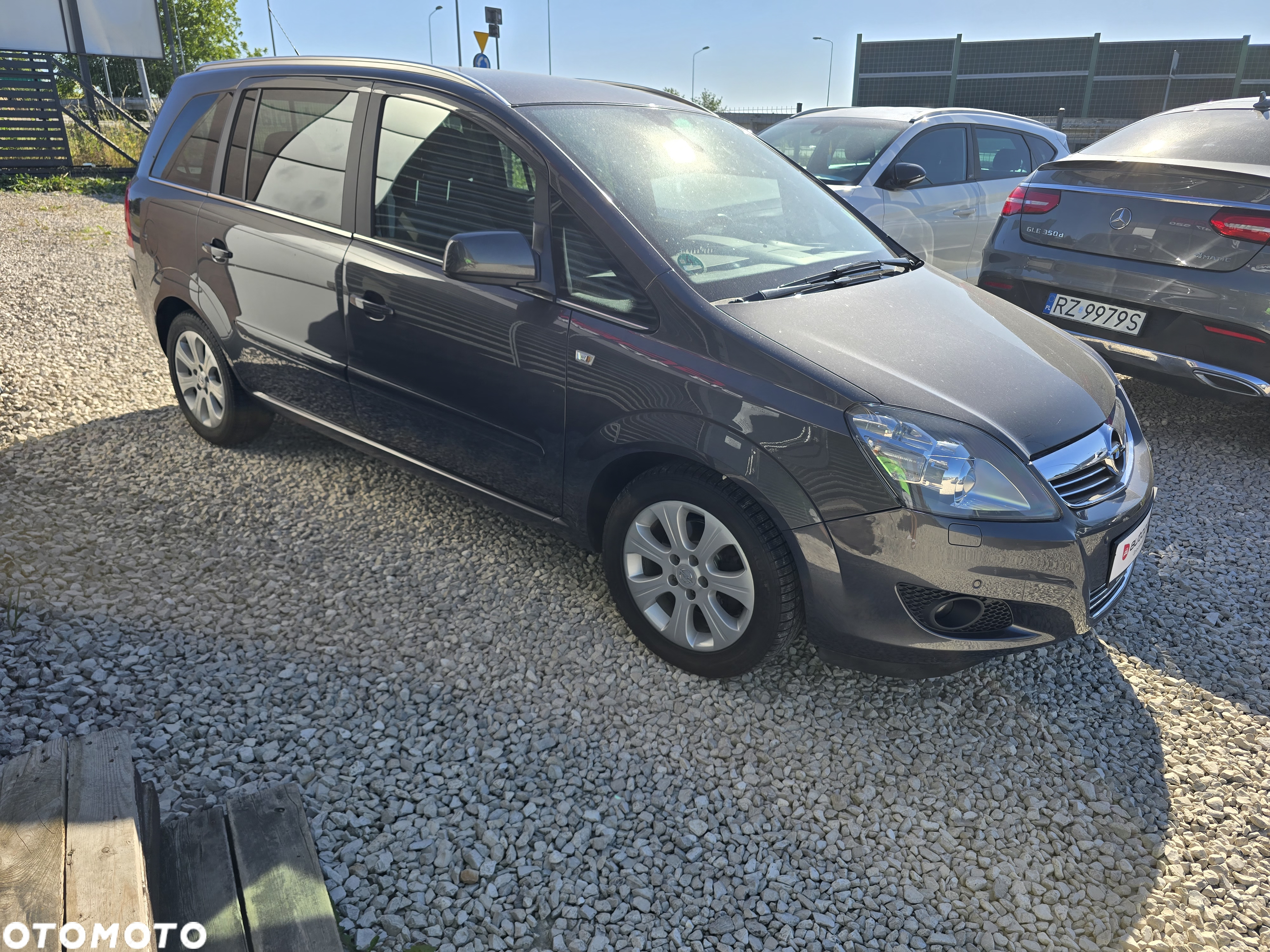 Opel Zafira 1.8 Cosmo EU5 - 8