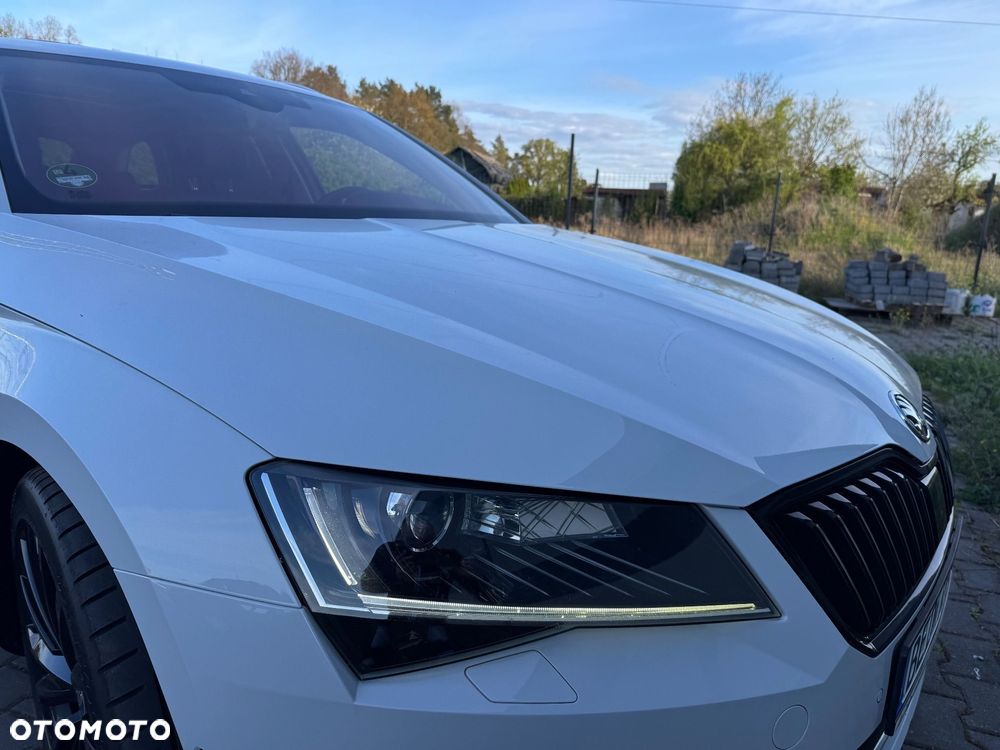 Skoda Superb 2.0 TDI 4x4 DSG L&K - 15