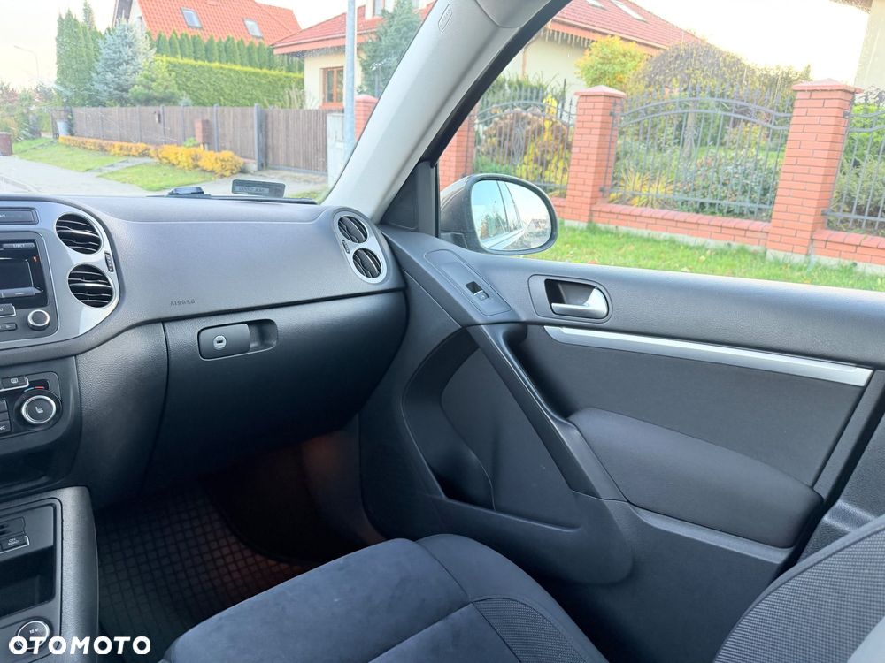 Volkswagen Tiguan - 10