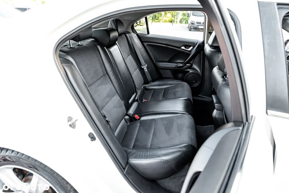 Honda Accord 2.4 TypeS - 26