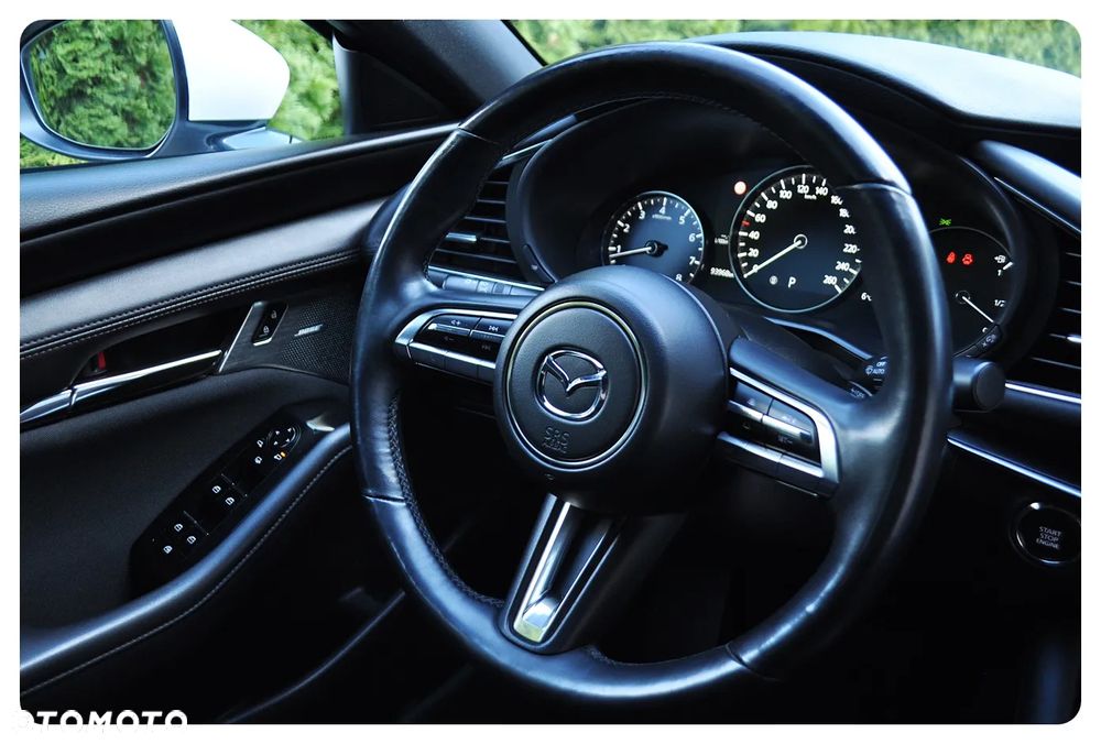 Mazda 3 2.0 mHEV AWD Hikari - 36