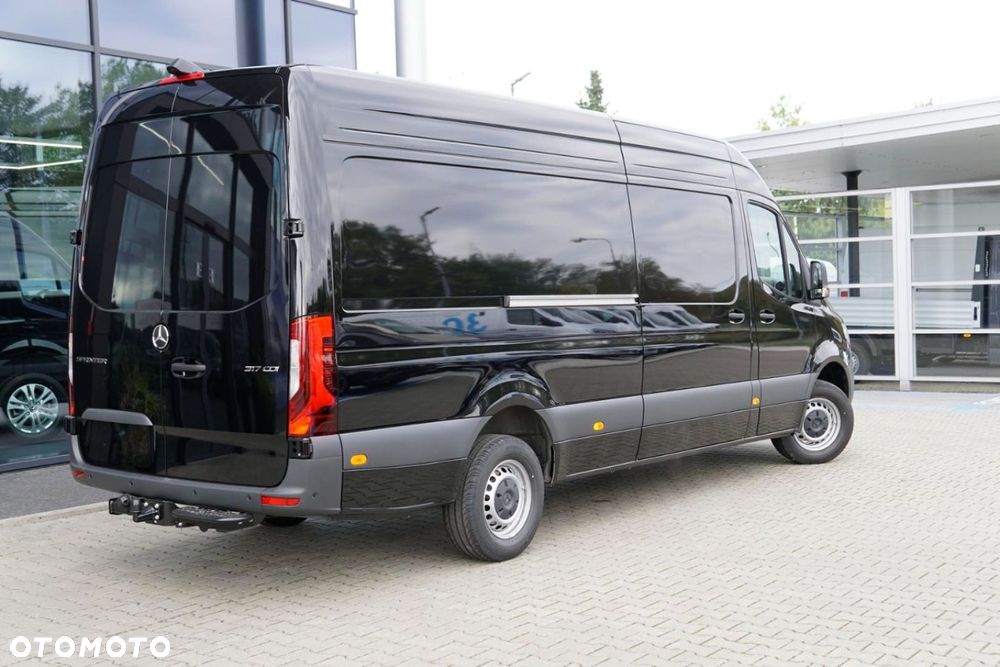 Mercedes-Benz Sprinter - 8