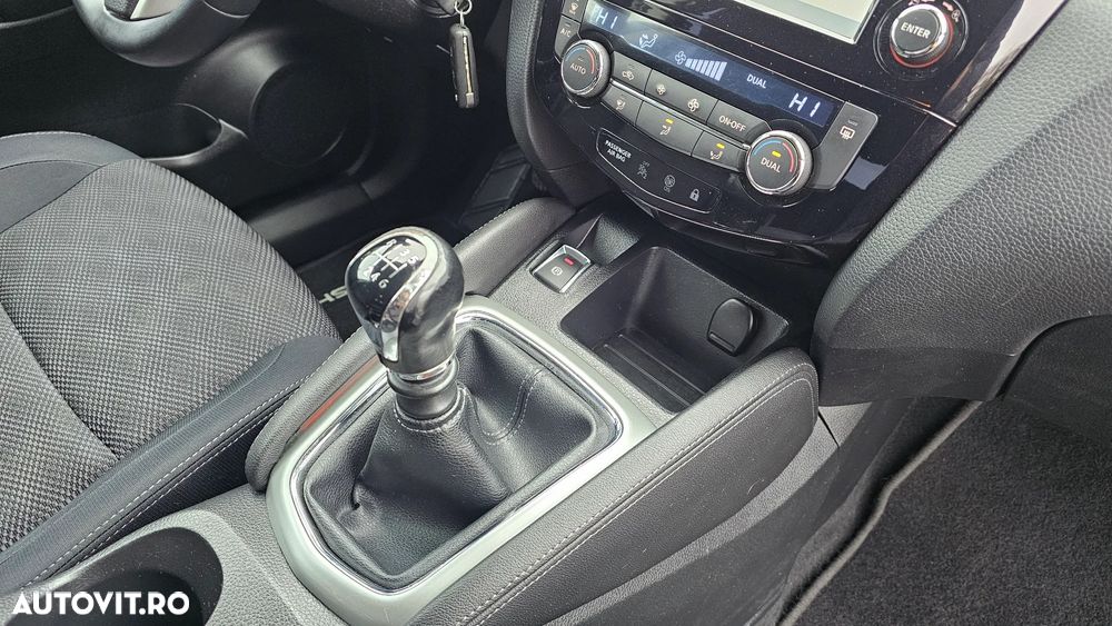 Nissan Qashqai 1.2 DIG-T TEKNA - 11