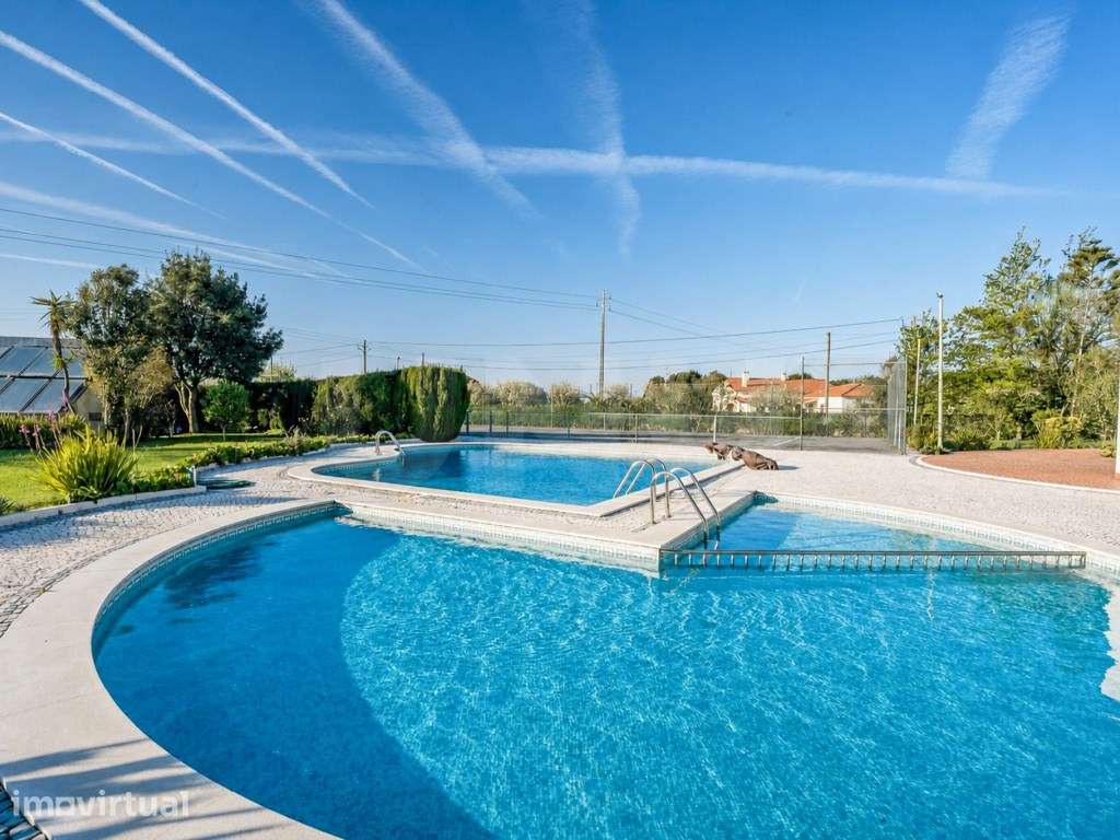 Moradia de Luxo com Piscina, Lago, Campo de Ténis e Licença de Aloj... - Grande imagem: 2/60