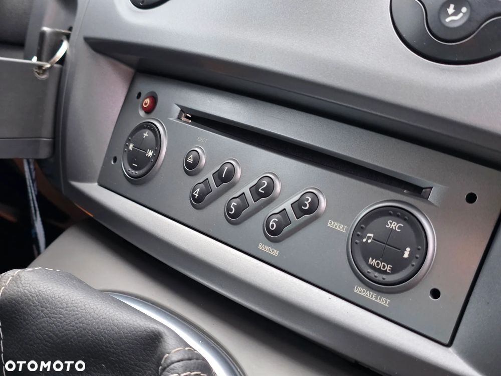 Renault Scenic 1.6 16V Emotion - 13