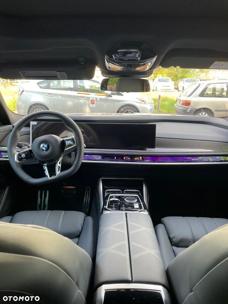 BMW Seria 7 740d xDrive sport - 21