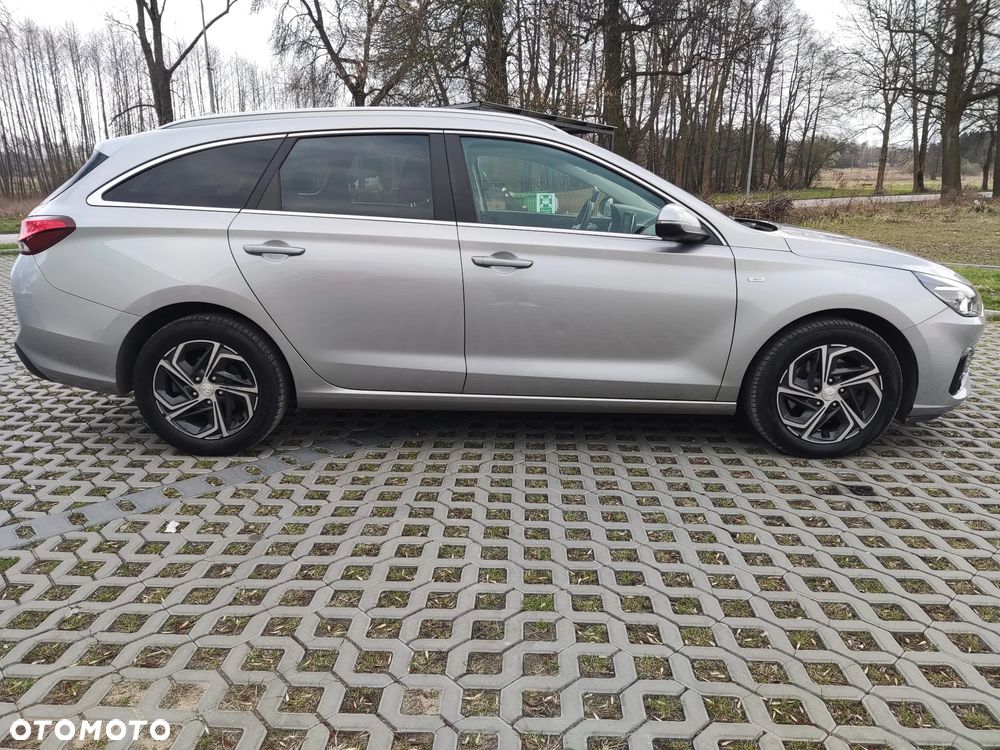 Hyundai i30 1.5 T-GDI 48V Comfort DCT - 5