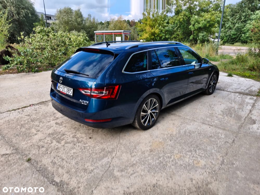 Skoda Superb 2.0 TDI 4x4 L&K DSG - 4