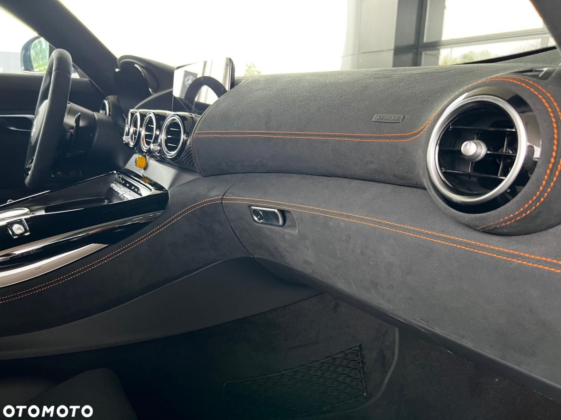 Mercedes-Benz AMG GT - 23