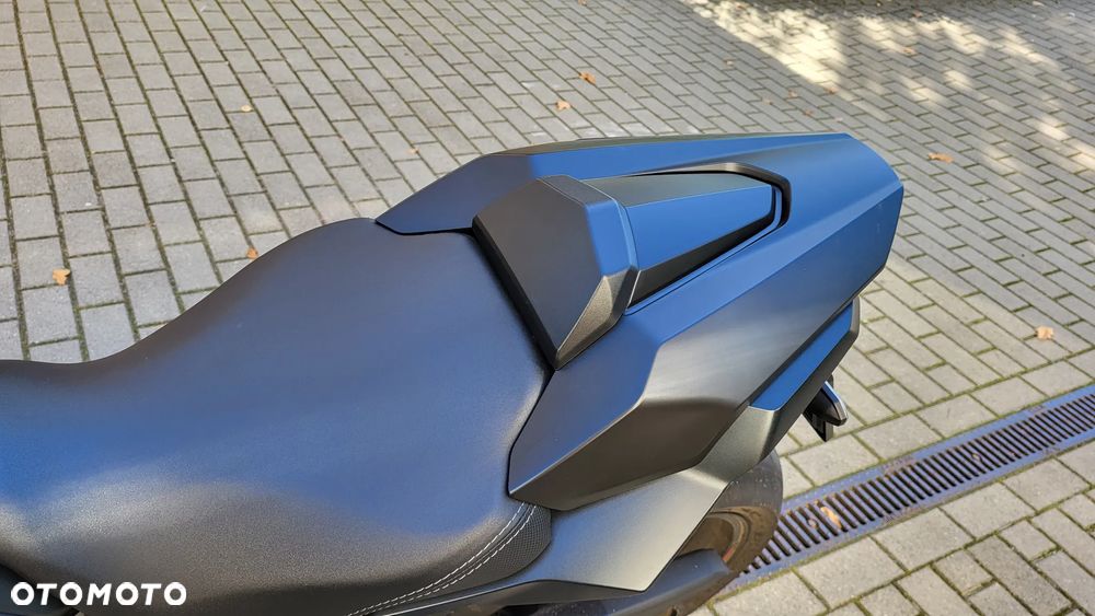 Honda CB - 27