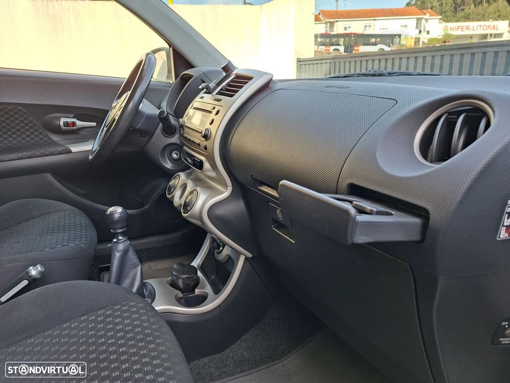 Toyota Urban Cruiser 1.4 D-4D 4x2 - 5