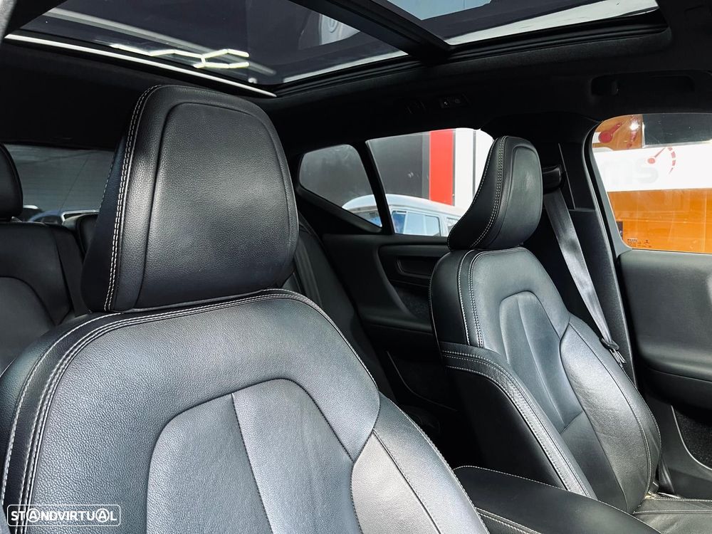 Volvo XC 40 2.0 D3 R-Design Geartronic - 46