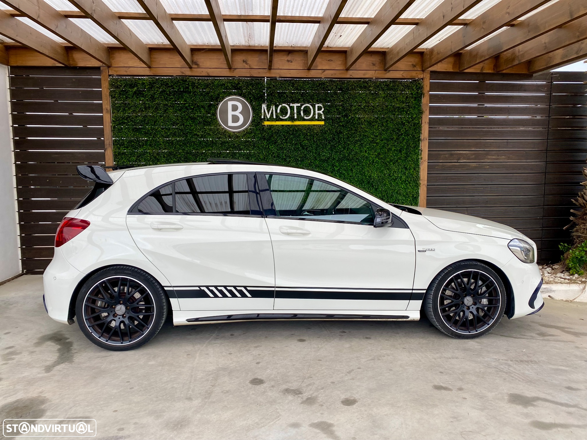 Mercedes-Benz A 45 AMG 4Matic Speedshift 7G-DCT - 4