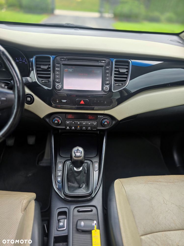 Kia Carens 1.7 CRDi 136 Fifa World Cup Edition - 20