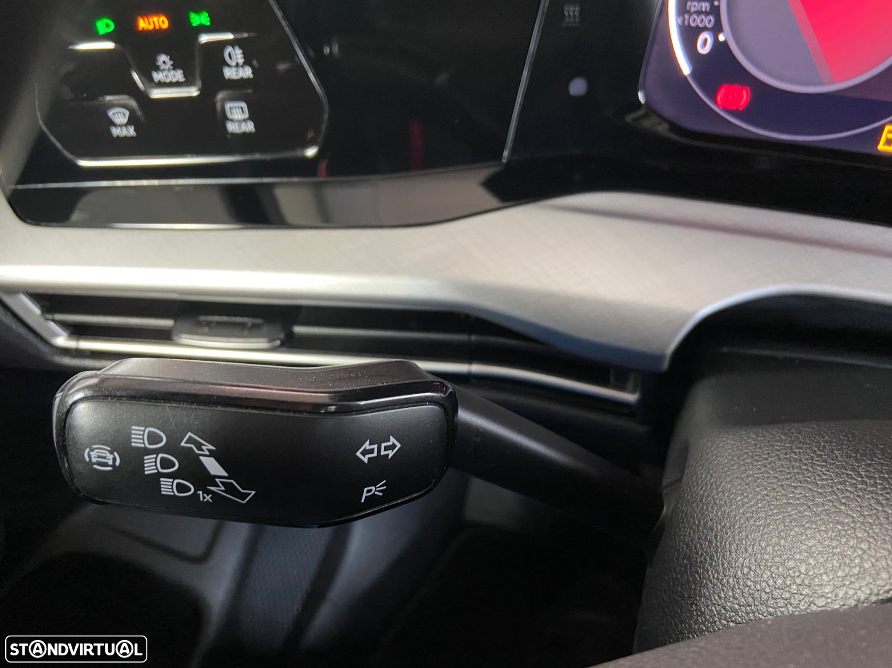 VW Golf 2.0 TDI Style - 16