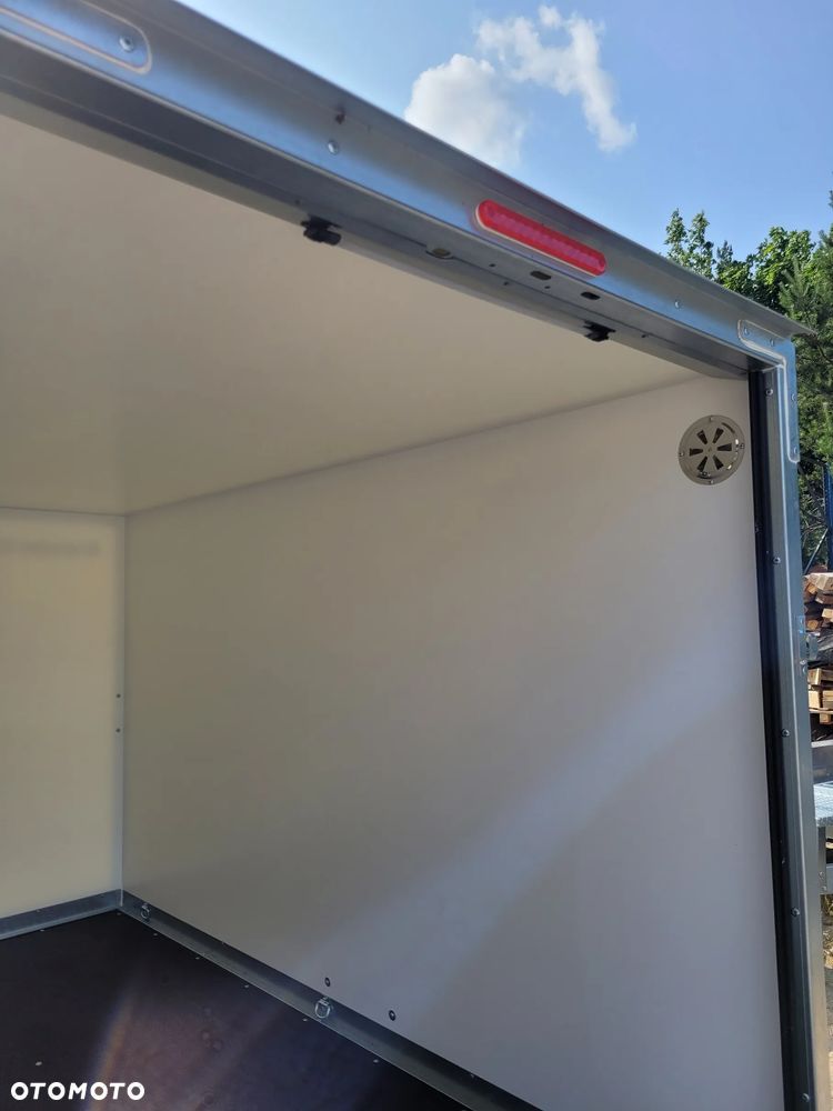 Brenderup Przyczepa CARGO CD260 750kg furgon z rampą lub z drzwiami 260x130cm H150 lekka 750kg - 6