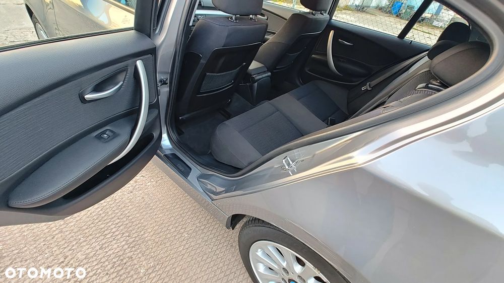 BMW Seria 1 - 27