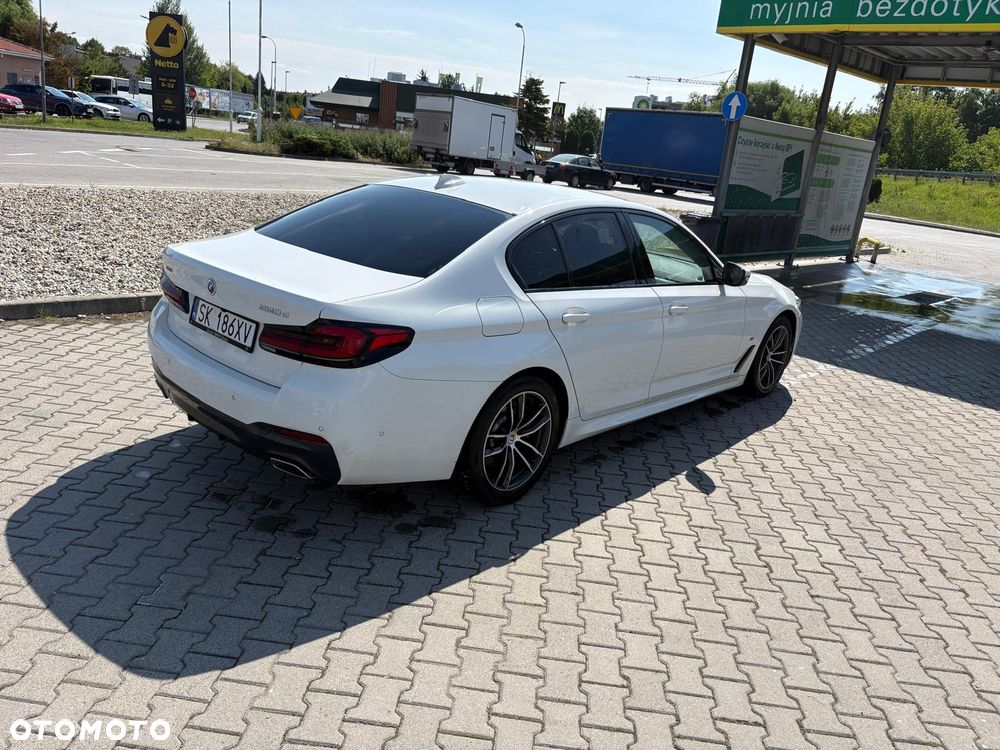 BMW Seria 5 520d xDrive MHEV M Sport sport - 5