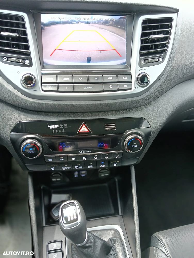 Hyundai Tucson blue 1.7 CRDi 2WD Intro Edition - 30