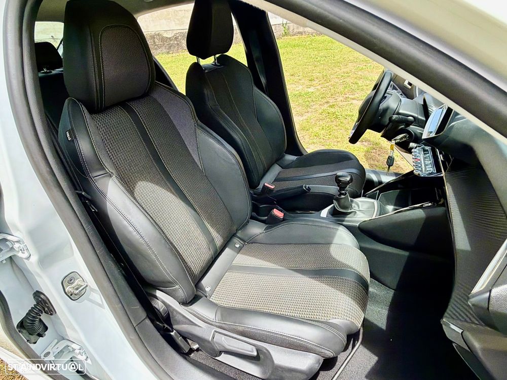 Peugeot 208 1.5 BlueHDi GT - 9