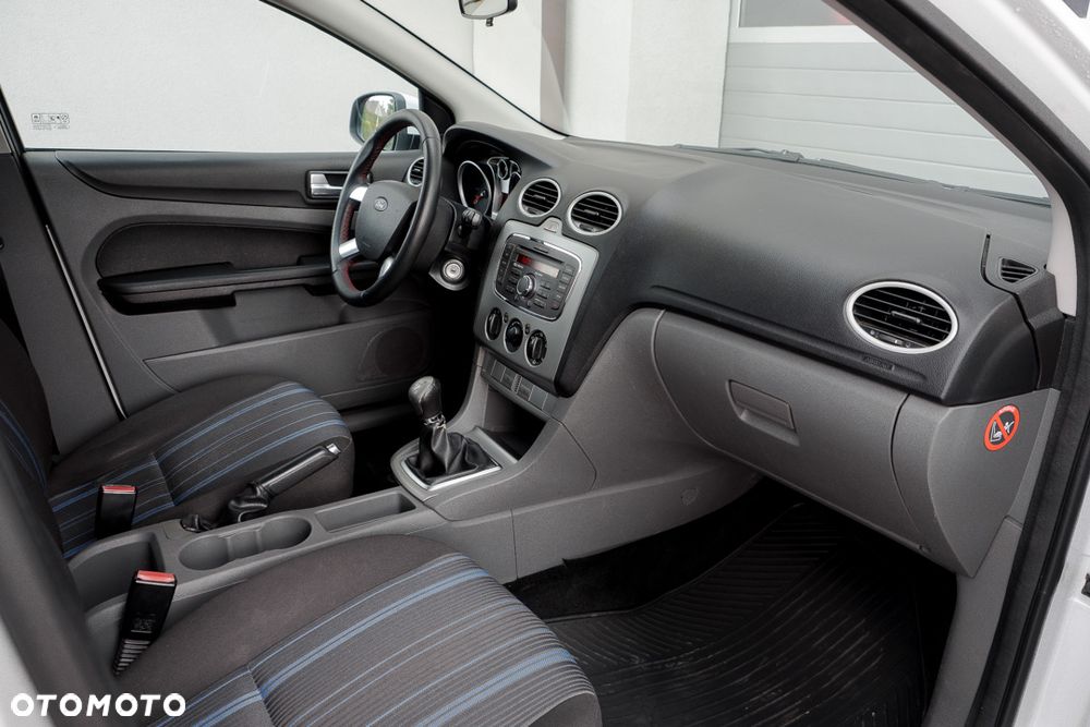 Ford Focus 1.6 TDCi FX Silver - 25