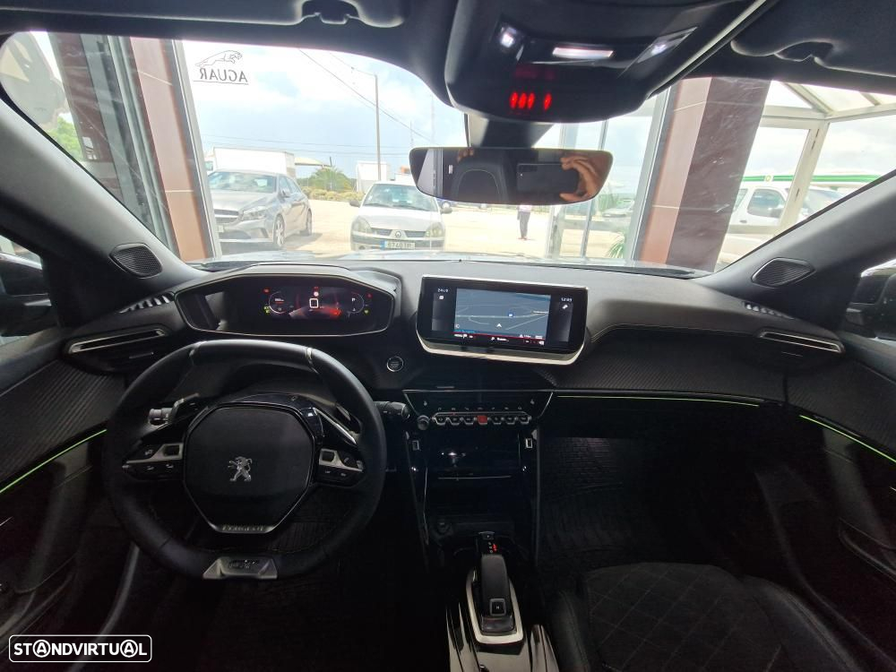 Peugeot 2008 1.2 PureTech GT Pack EAT8 - 9