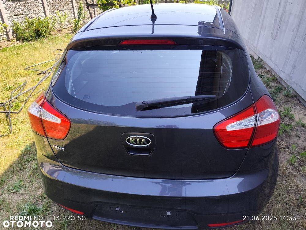 Kia Rio - 5