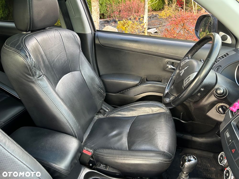 Mitsubishi Outlander 2.2 DI-D 4WD Instyle - 31