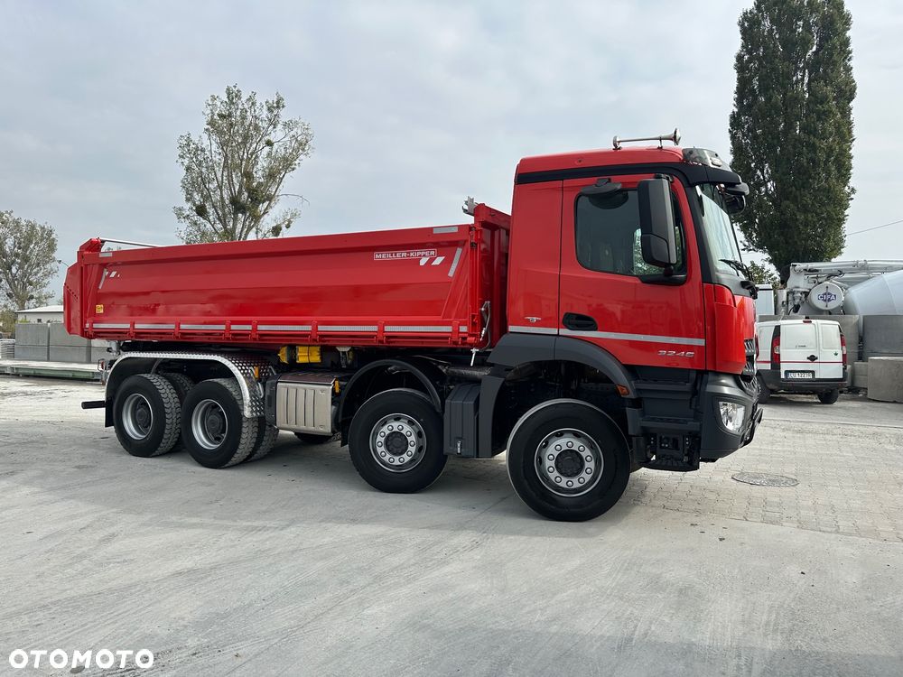 Mercedes-Benz Arosc 3246 - 9