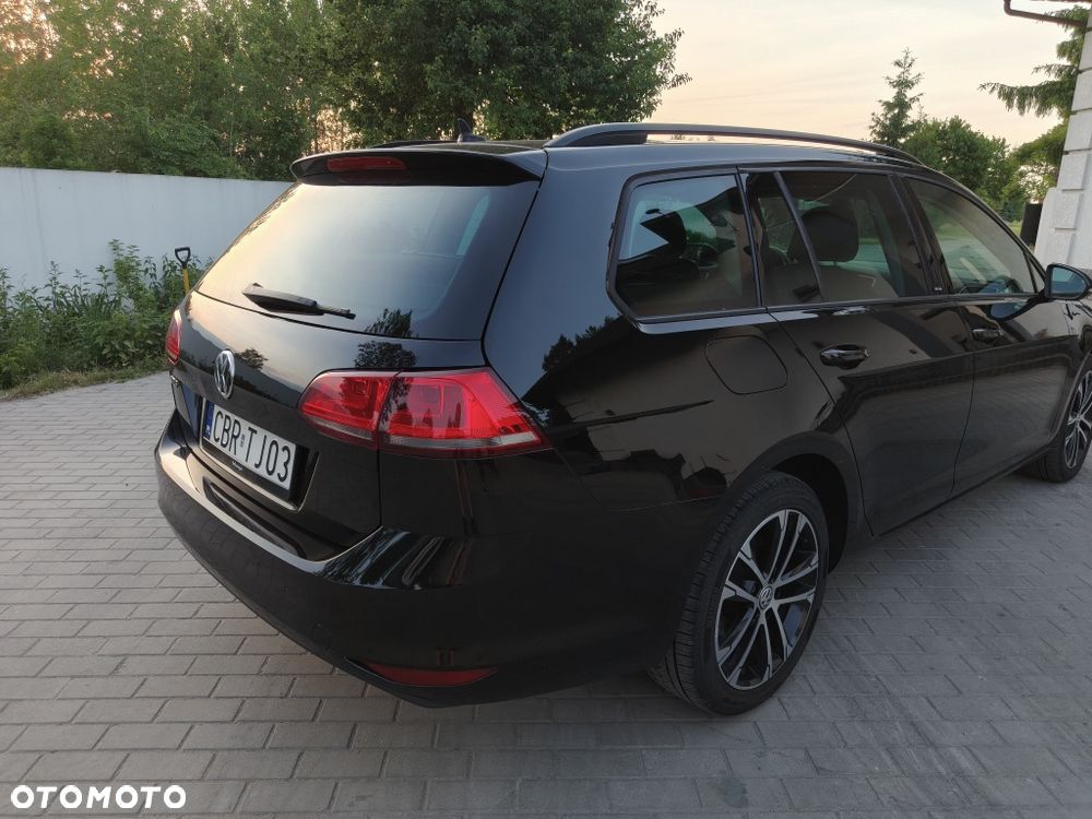 Volkswagen Golf - 5