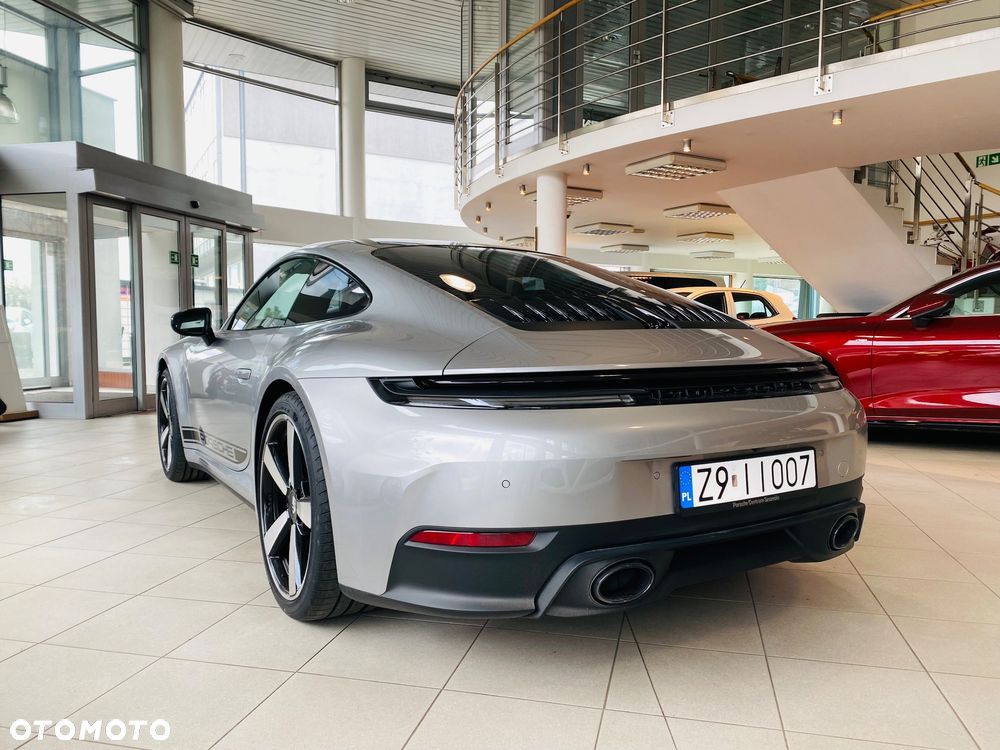 Porsche 911 - 12