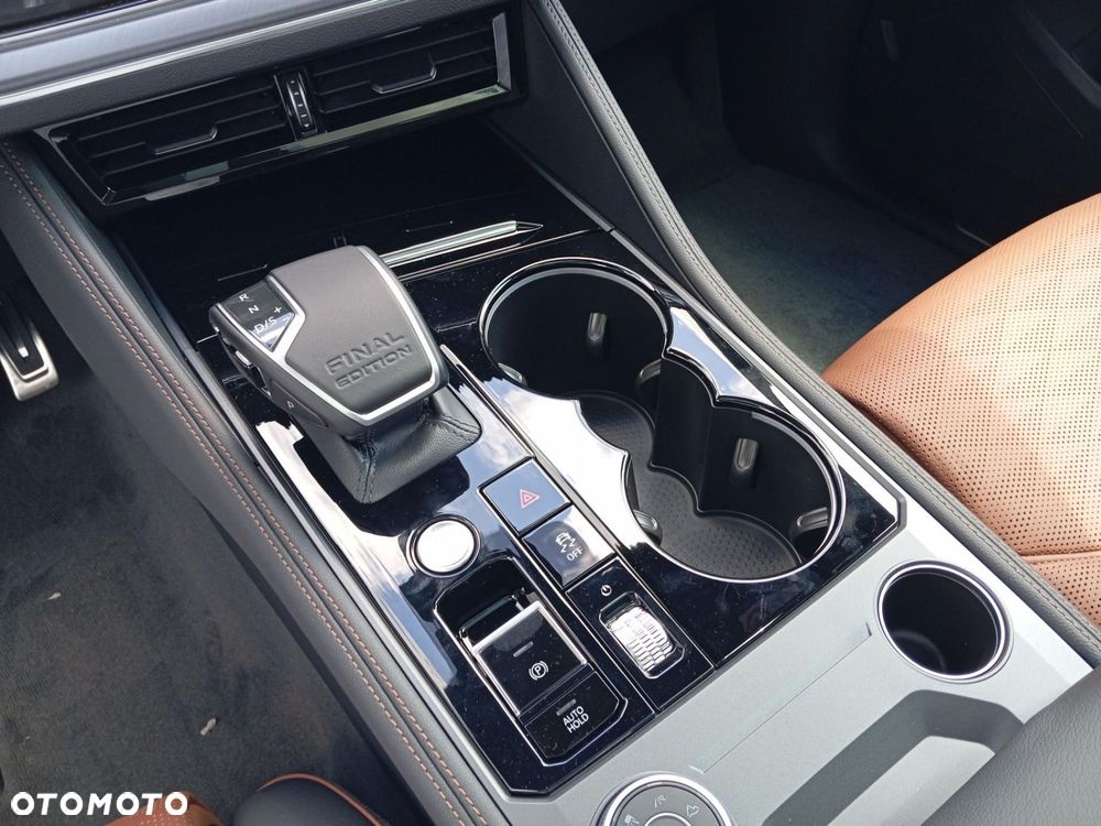Volkswagen Touareg - 31