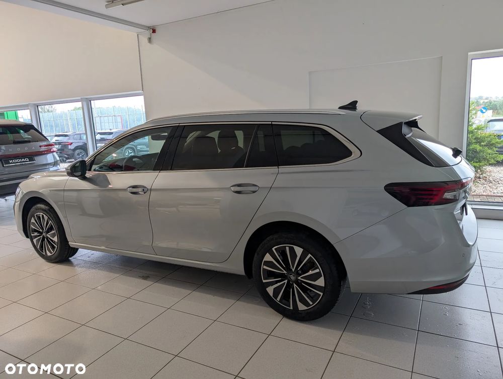 Skoda Superb 2.0 TDI SCR Selection DSG - 4