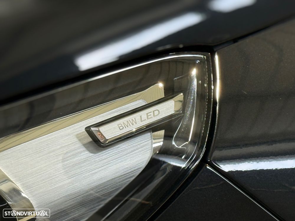 BMW X1 sDrive18d Pack Desportivo M - 10