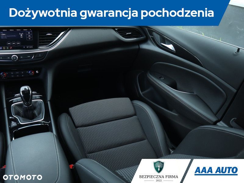 Opel Insignia - 10