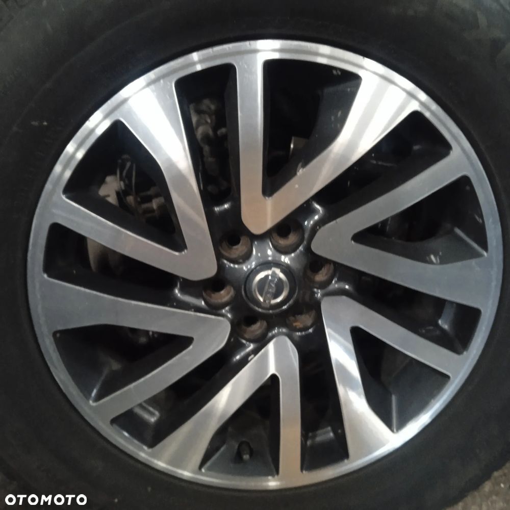 Koła felgi nissan 18 6x114.3 Et45 7J - 6
