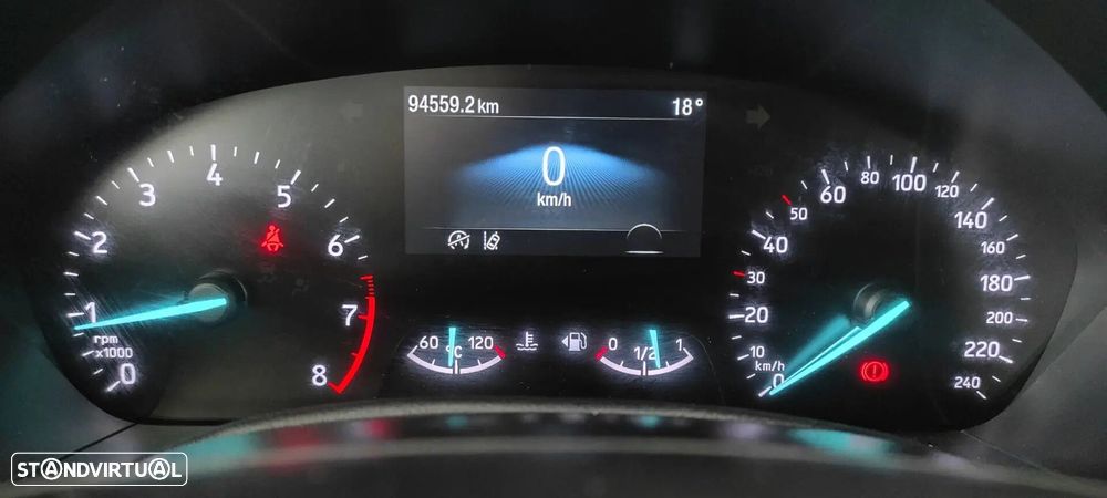 Ford Focus 1.0 EcoBoost MHEV ST-Line - 38