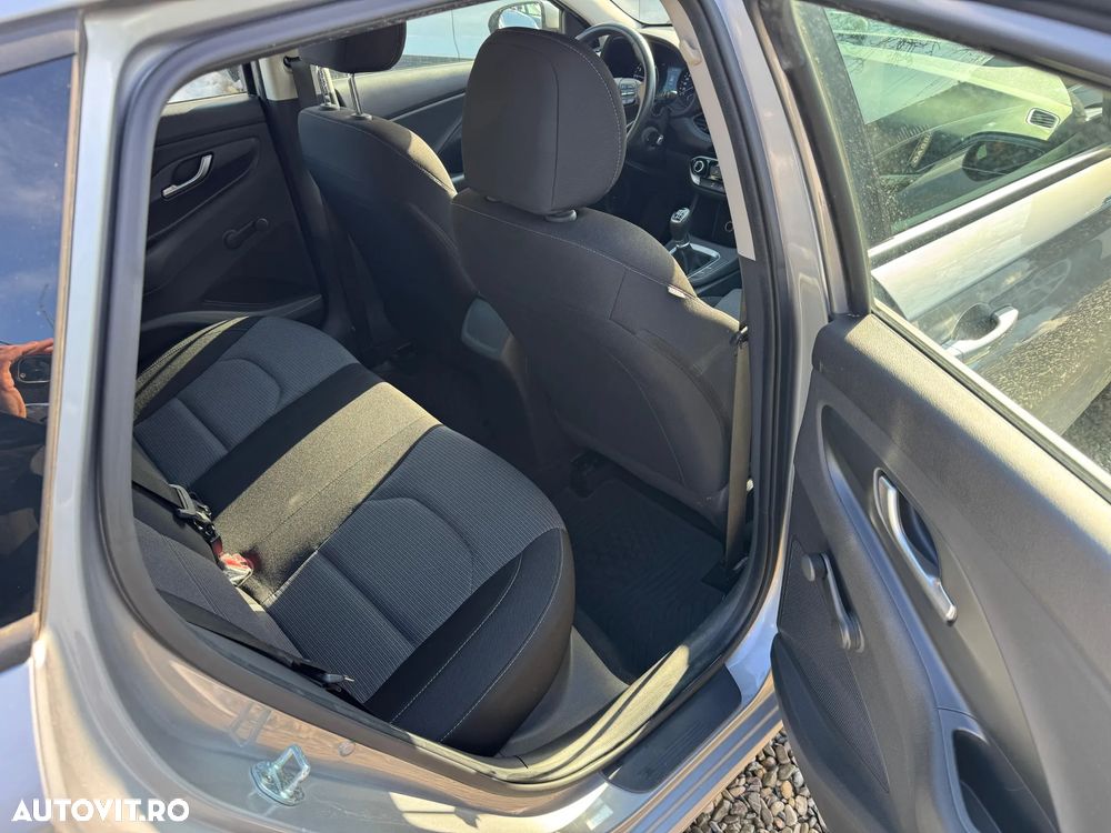 Hyundai i30 1.5 110CP 5DR M/T Comfort - 8