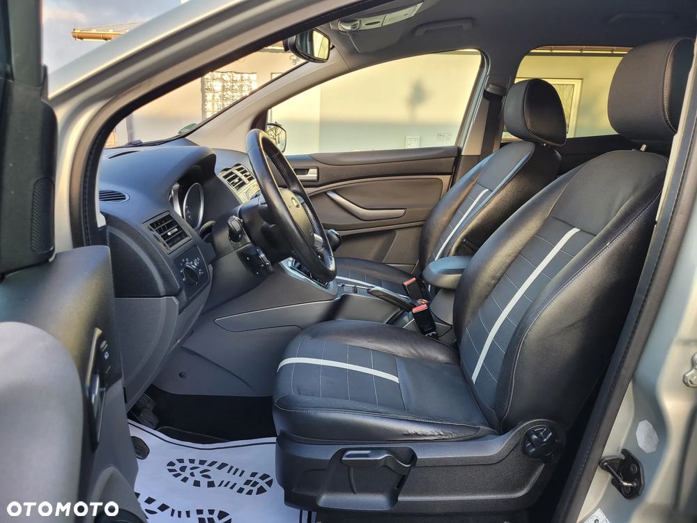 Ford Kuga 2.0 TDCi 2x4 Titanium - 13