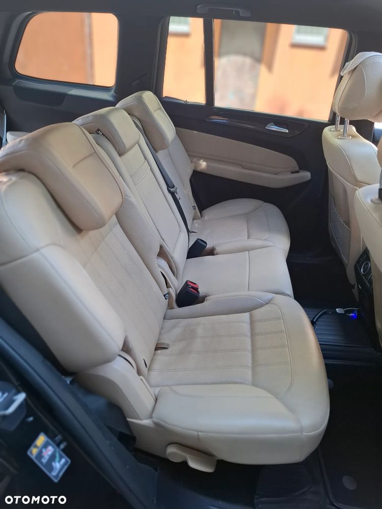 Mercedes-Benz GLS - 26