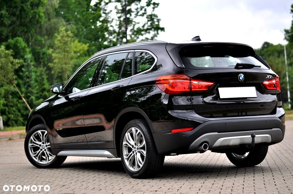 BMW X1 sDrive18d Sport Line - 11