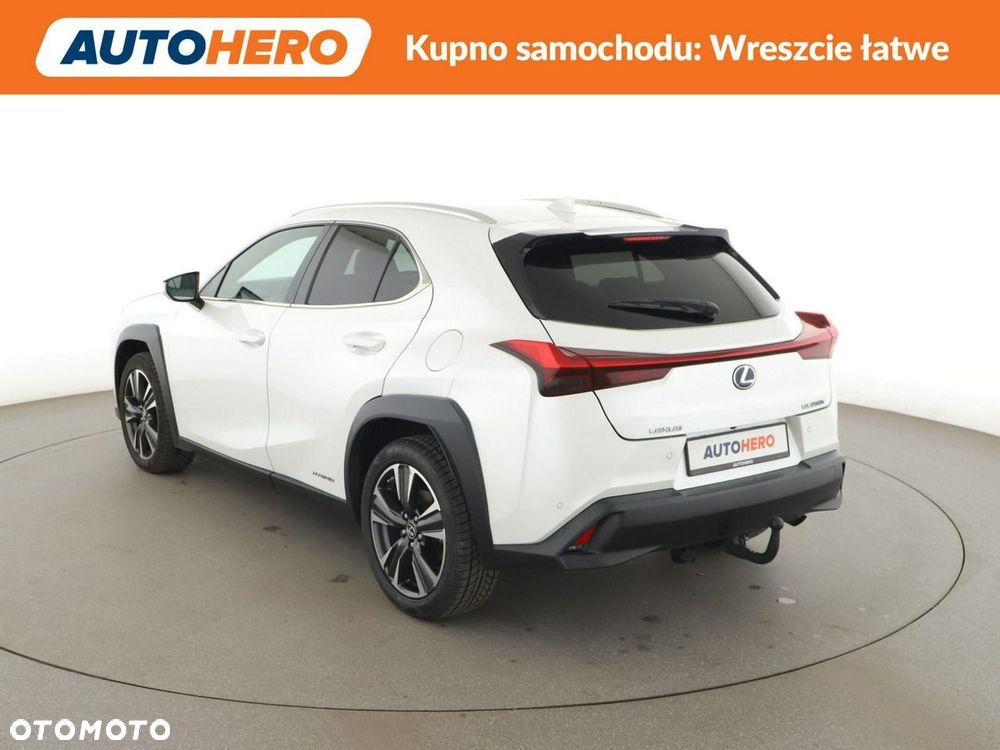 Lexus UX 250h - 5
