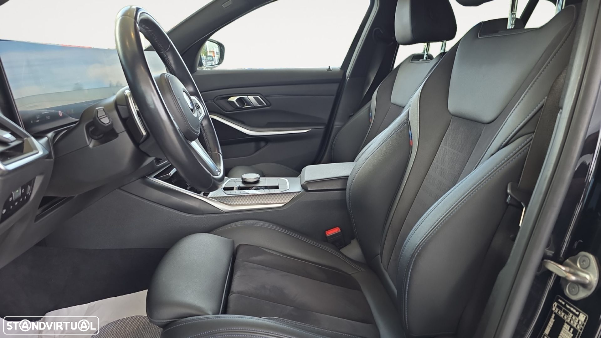 BMW 320 d Touring Pack Desportivo M Auto - 3