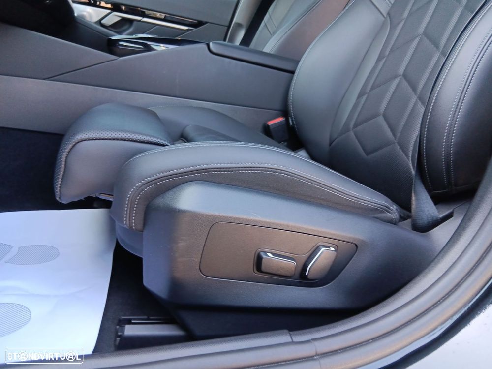 BMW 520 d Pack Desportivo M - 15