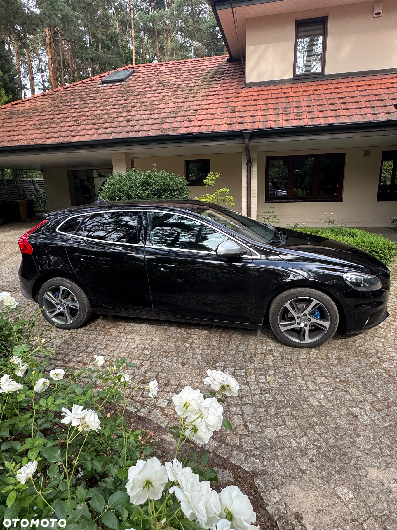 Volvo V40 D2 Drive-E R-Design Momentum - 4