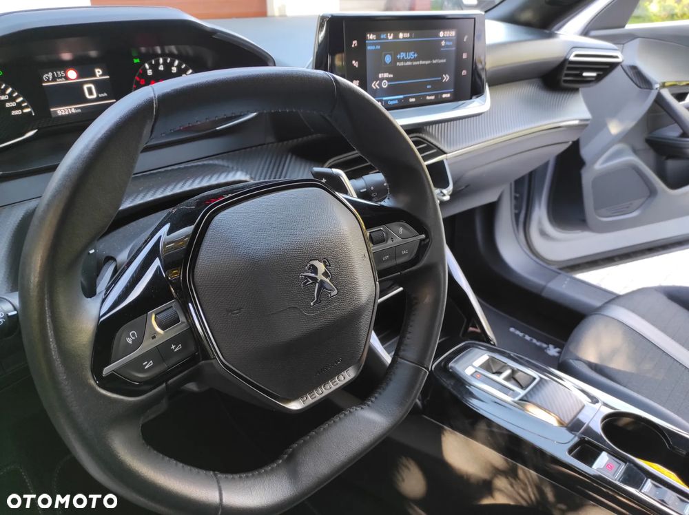 Peugeot 2008 1.5 BlueHDi Allure S&S EAT8 - 25