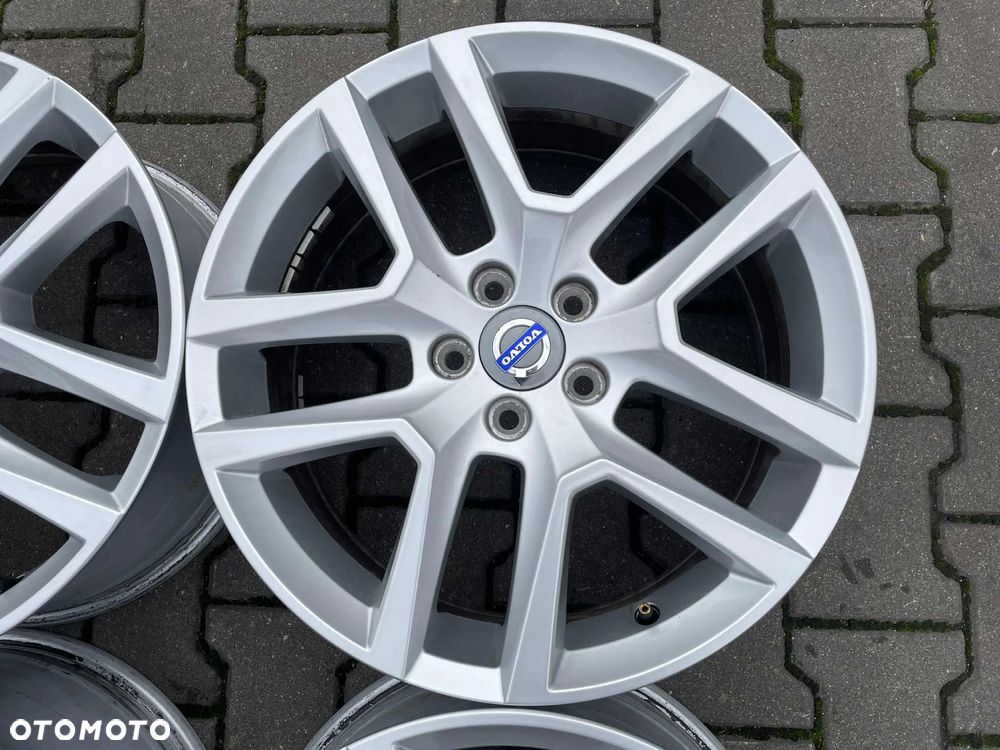 Felgi Aluminiowe 18" Volvo XC60 Volvo XC90 31445568 - 3
